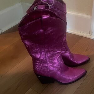 Fuchsia Heeled Boots for Women
